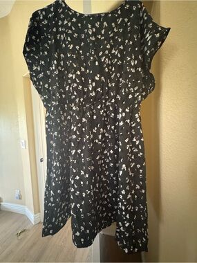 SHEIN Green, white, brown pattern Dress with White Floral Print